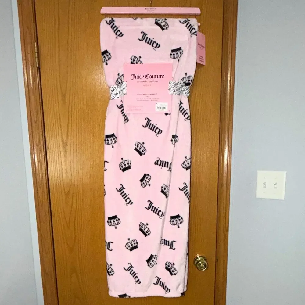 Juicy Couture Plush Printed Blanket Twin 60x90 Pink/Black Crown All-Over